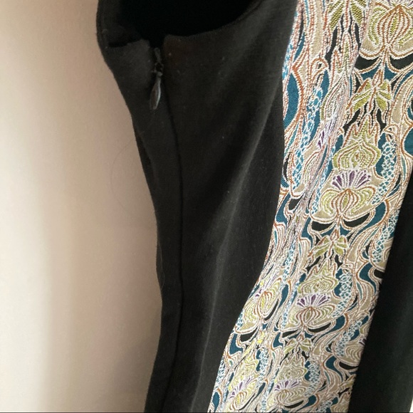 Vintage Bodycon Mini Dress with Embroidery Detail - Picture 5 of 5